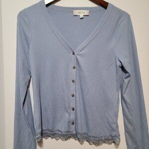 PINK ROSE LIGHT BLUE RIBBED CARDIGAN-V-NECK LONG SLEEVE 6-BUTTON LACE HEM SIZE L